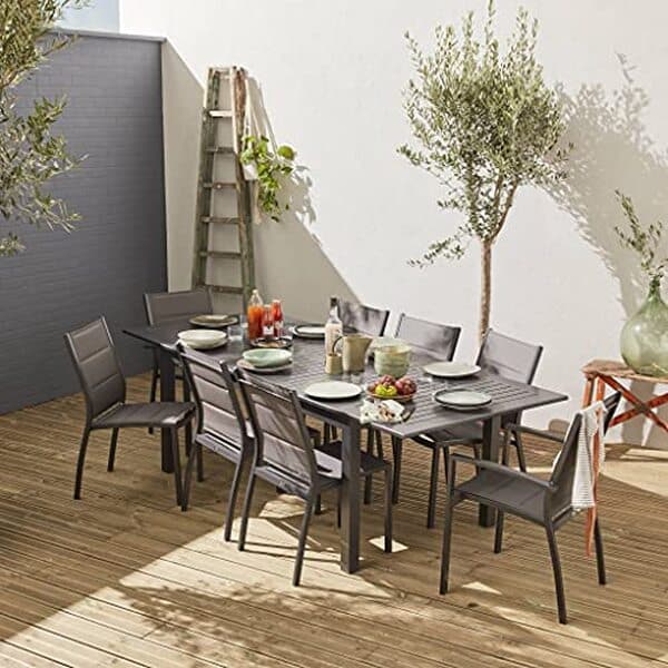 Découvrez notre avis détaillé sur la table de jardin extensible Chicago par Alice's Garden : design élégant, matériaux de qualité et fonctionnalités pratiques pour vos réceptions en extérieur