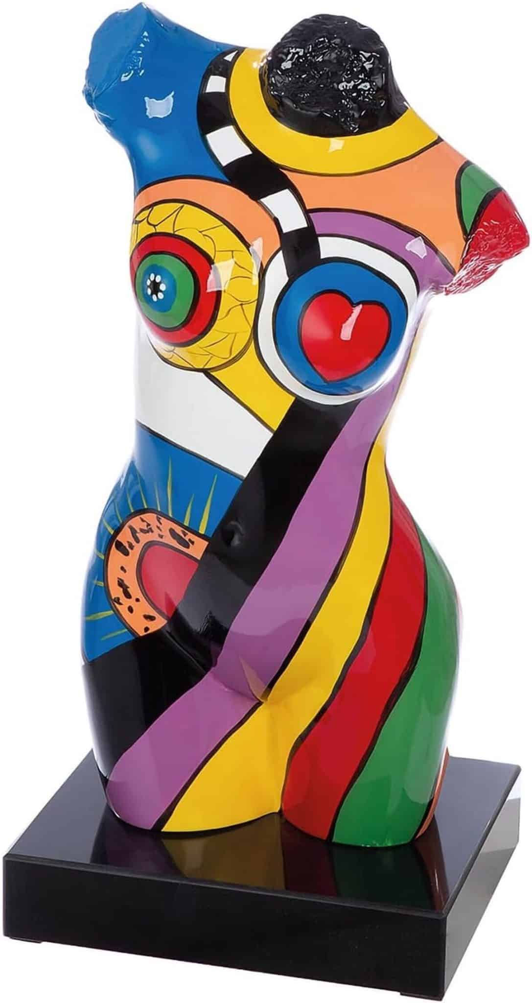 Avis sur la sculpture de torse Casablanca : un chef-d'œuvre multicolore