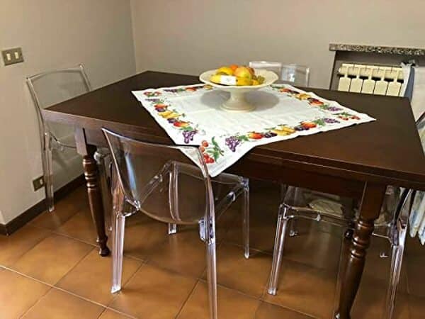 Découvrez la table extensible Mar.c.a en noyer : 230x85 cm de design contemporain et fonctionnel pour votre salle à manger. Qualité et élégance.
